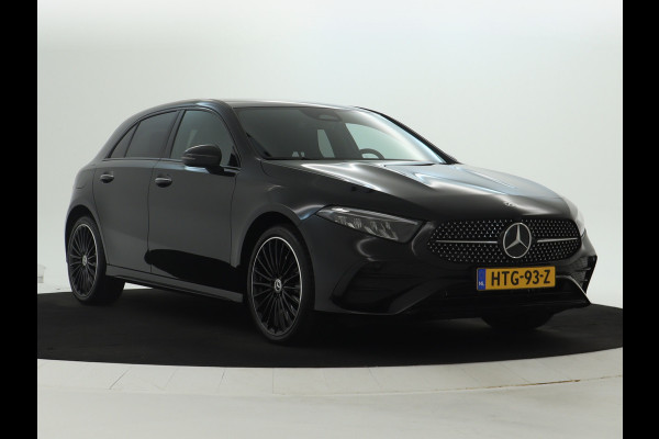 Mercedes-Benz A-Klasse 250 e AMG Line | AMG Line Advanced Plus | Night Pakket | Trekhaak | Sfeerverlichting | Stuur en Stoelverwarming | Inclusief 24 maanden MB Certified garantie voor Europa.