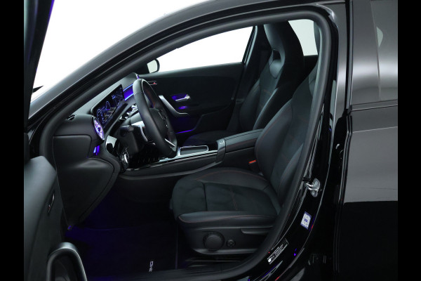 Mercedes-Benz A-Klasse 250 e AMG Line | AMG Line Advanced Plus | Night Pakket | Trekhaak | Sfeerverlichting | Stuur en Stoelverwarming | Inclusief 24 maanden MB Certified garantie voor Europa.