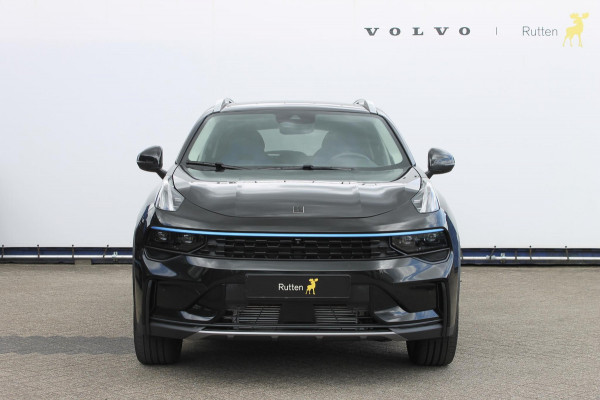 Lynk & Co 01 261PK Automaat Adaptieve Cruise Control / Elektrisch verstelbare voorstoelen / BLIS / Stoelverwarming / Climate Control / Parkeersensoren met 360 gradencamera / Regensensor