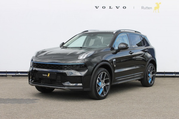 Lynk & Co 01 261PK Automaat Adaptieve Cruise Control / Elektrisch verstelbare voorstoelen / BLIS / Stoelverwarming / Climate Control / Parkeersensoren met 360 gradencamera / Regensensor