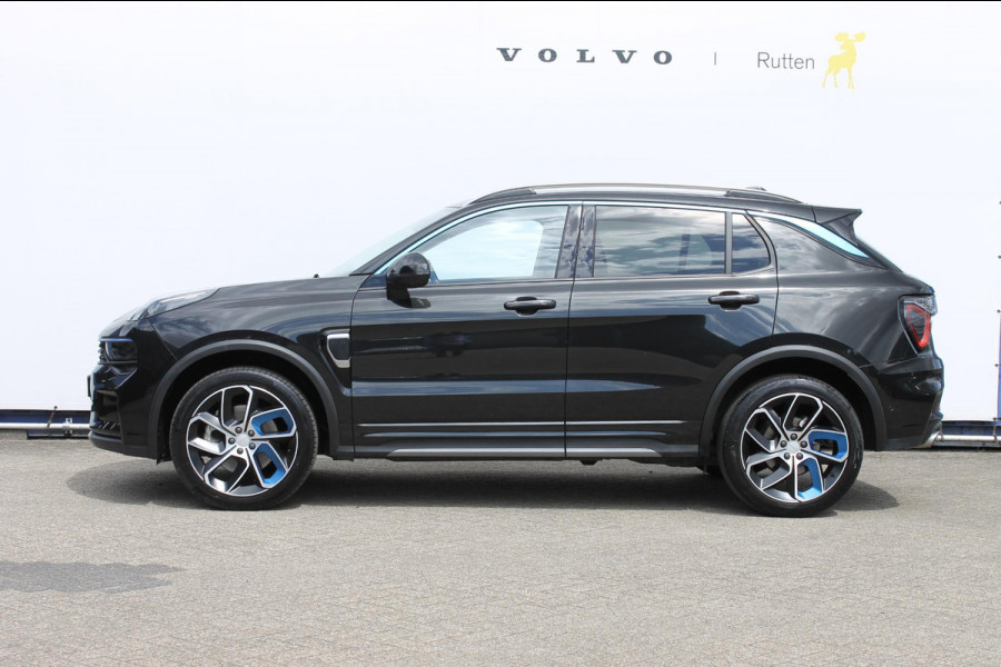 Lynk & Co 01 261PK Automaat Adaptieve Cruise Control / Elektrisch verstelbare voorstoelen / BLIS / Stoelverwarming / Climate Control / Parkeersensoren met 360 gradencamera / Regensensor