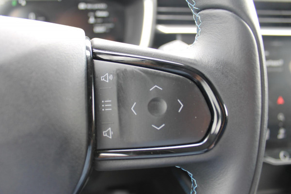 Lynk & Co 01 261PK Automaat Adaptieve Cruise Control / Elektrisch verstelbare voorstoelen / BLIS / Stoelverwarming / Climate Control / Parkeersensoren met 360 gradencamera / Regensensor