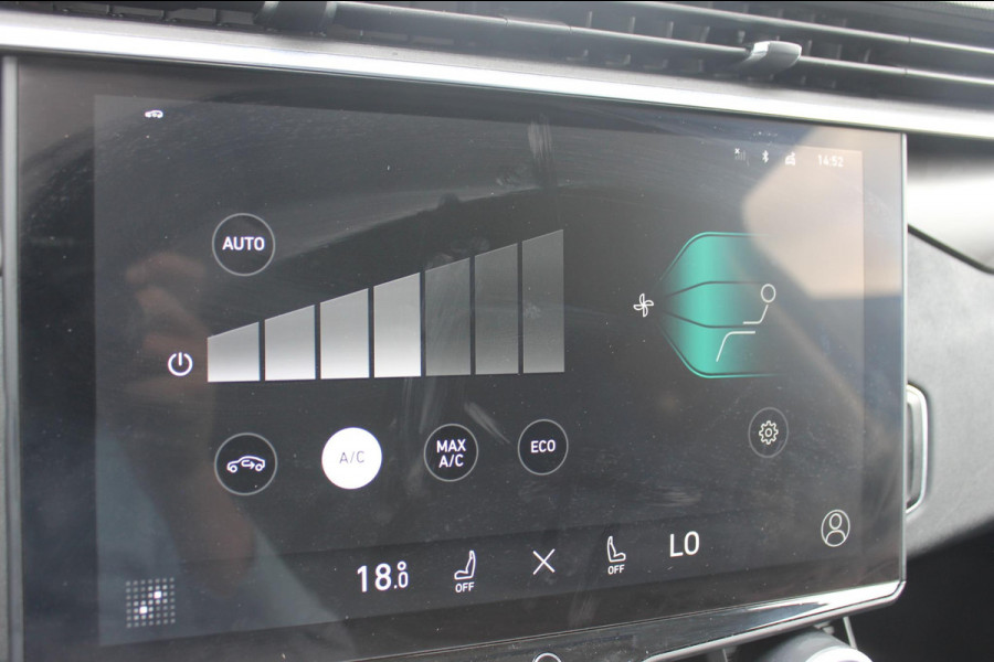 Lynk & Co 01 261PK Automaat Adaptieve Cruise Control / Elektrisch verstelbare voorstoelen / BLIS / Stoelverwarming / Climate Control / Parkeersensoren met 360 gradencamera / Regensensor