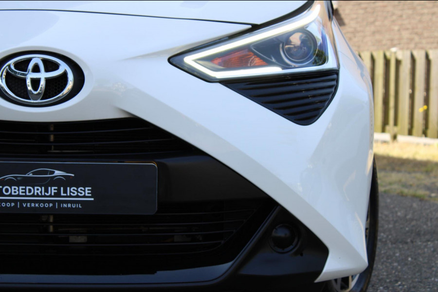 Toyota Aygo 1.0 VVT-i x-play Automaat Airco Camera Carplay