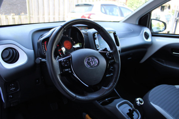 Toyota Aygo 1.0 VVT-i x-play Automaat Airco Camera Carplay