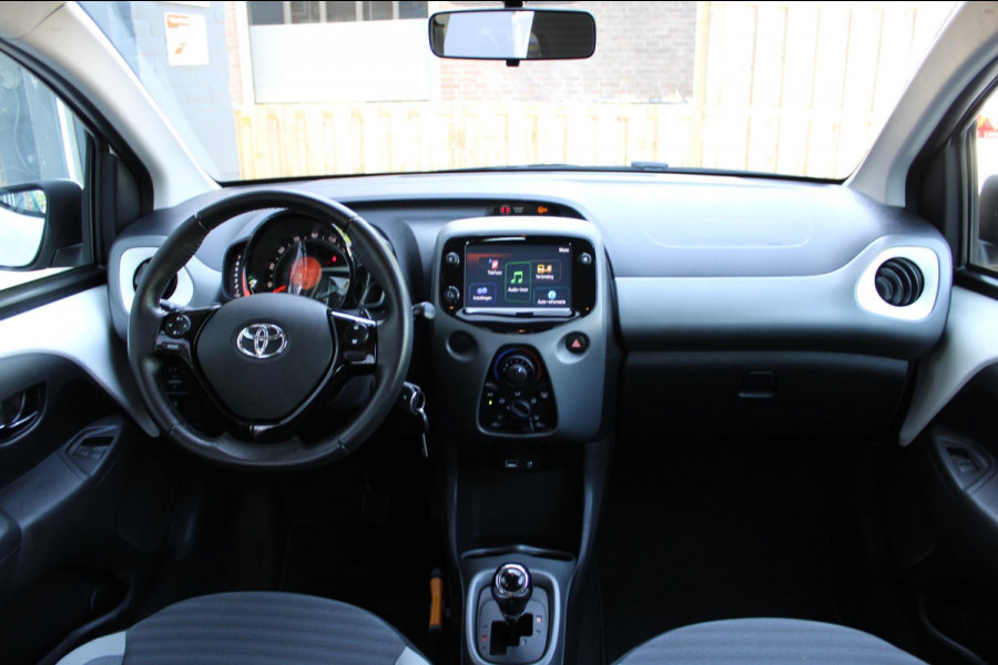 Toyota Aygo 1.0 VVT-i x-play Automaat Airco Camera Carplay
