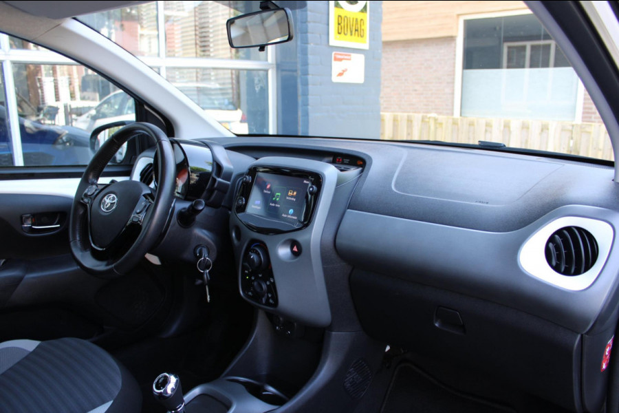 Toyota Aygo 1.0 VVT-i x-play Automaat Airco Camera Carplay