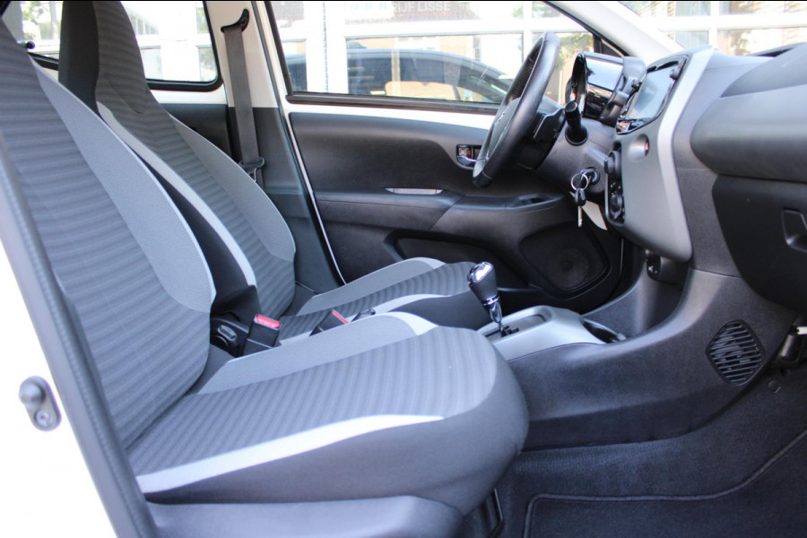 Toyota Aygo 1.0 VVT-i x-play Automaat Airco Camera Carplay