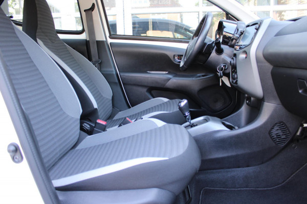Toyota Aygo 1.0 VVT-i x-play Automaat Airco Camera Carplay