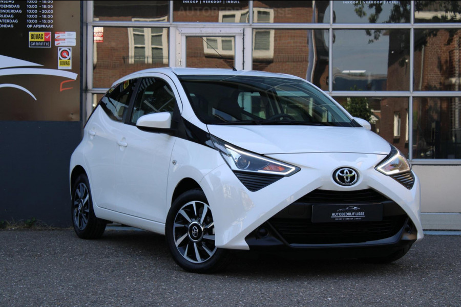 Toyota Aygo 1.0 VVT-i x-play Automaat Airco Camera Carplay