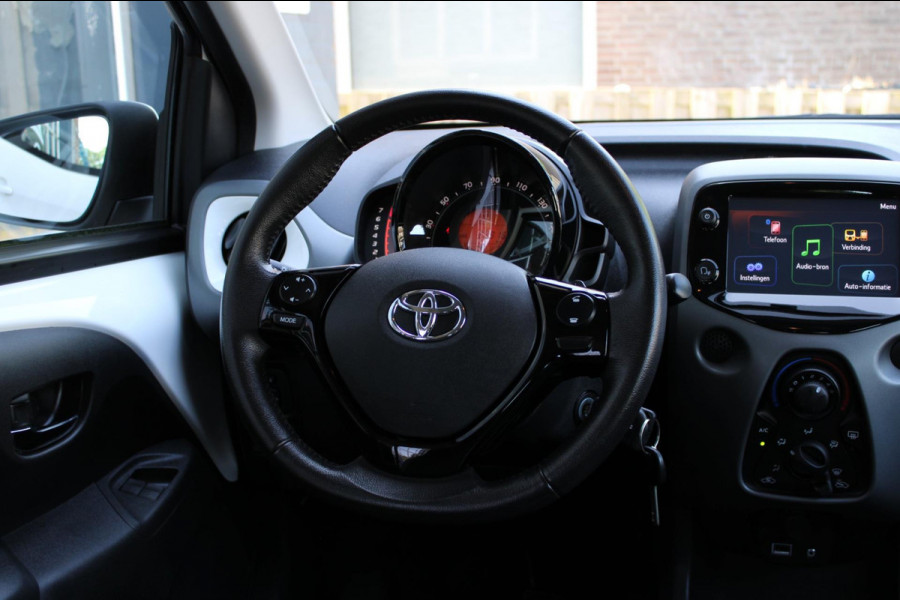 Toyota Aygo 1.0 VVT-i x-play Automaat Airco Camera Carplay