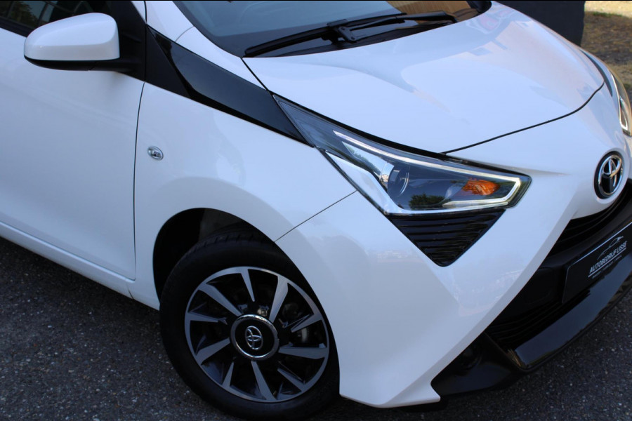 Toyota Aygo 1.0 VVT-i x-play Automaat Airco Camera Carplay