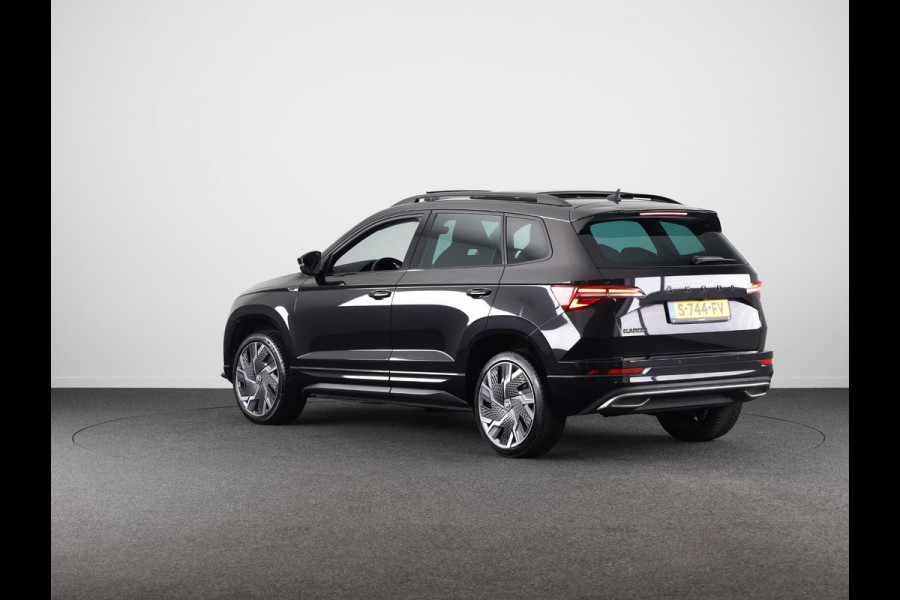 Škoda Karoq 1.5 TSI ACT Business Edition Plus 150 pk Automaat (DSG) | Verlengde garantie | Navigatie | Panoramadak | Parkeersensoren | Achteruitrijcamera | Adaptieve cruise control |