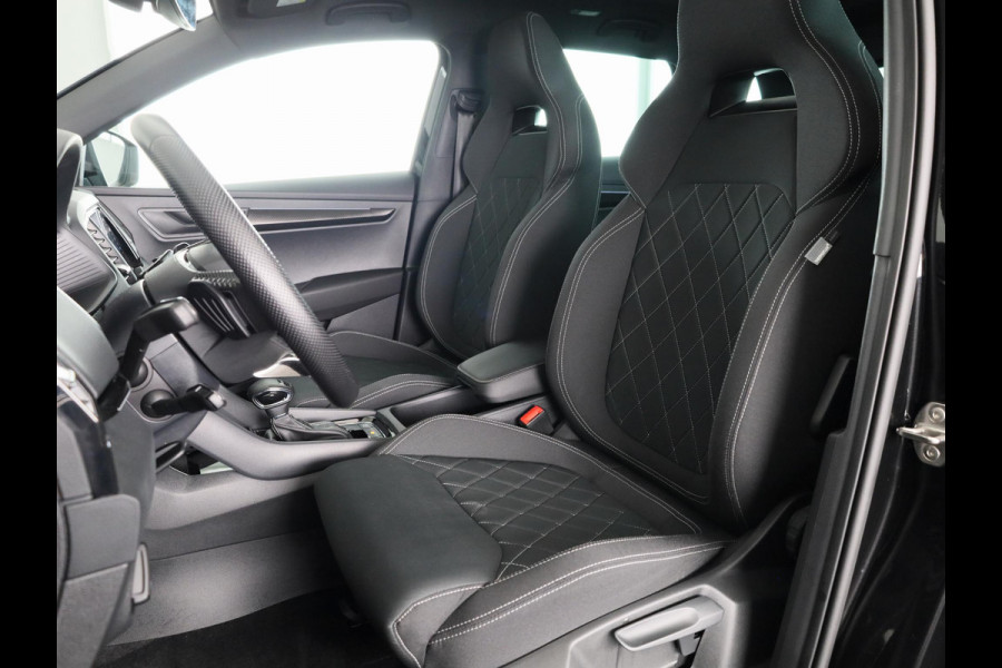 Škoda Karoq 1.5 TSI ACT Business Edition Plus 150 pk Automaat (DSG) | Verlengde garantie | Navigatie | Panoramadak | Parkeersensoren | Achteruitrijcamera | Adaptieve cruise control |