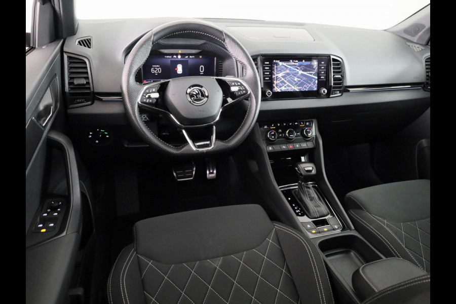 Škoda Karoq 1.5 TSI ACT Business Edition Plus 150 pk Automaat (DSG) | Verlengde garantie | Navigatie | Panoramadak | Parkeersensoren | Achteruitrijcamera | Adaptieve cruise control |