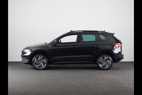Škoda Karoq 1.5 TSI ACT Business Edition Plus 150 pk Automaat (DSG) | Verlengde garantie | Navigatie | Panoramadak | Parkeersensoren | Achteruitrijcamera | Adaptieve cruise control |