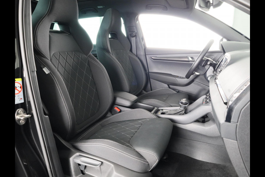 Škoda Karoq 1.5 TSI ACT Business Edition Plus 150 pk Automaat (DSG) | Verlengde garantie | Navigatie | Panoramadak | Parkeersensoren | Achteruitrijcamera | Adaptieve cruise control |