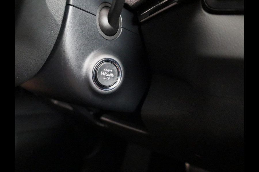 Škoda Karoq 1.5 TSI ACT Business Edition Plus 150 pk Automaat (DSG) | Verlengde garantie | Navigatie | Panoramadak | Parkeersensoren | Achteruitrijcamera | Adaptieve cruise control |