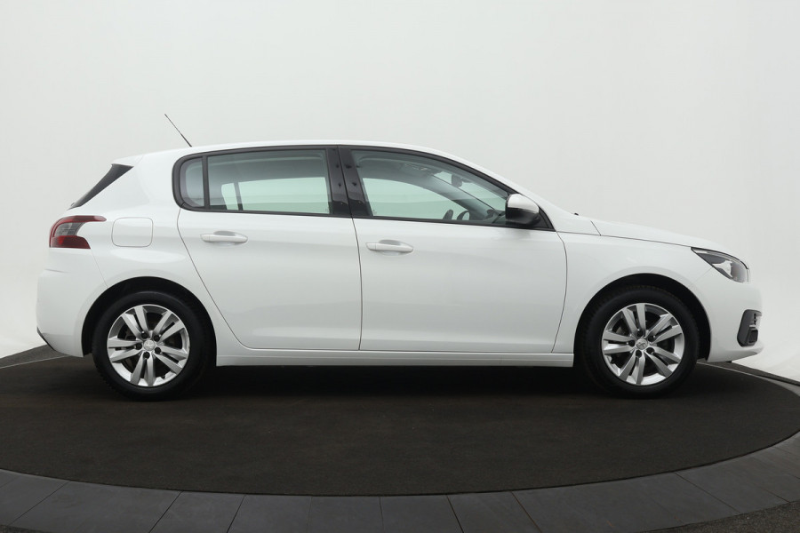 Peugeot 308 BWJ 2021 / 1.2 PT 111 PK Active Pack | VIRT COCKPIT | TREKHAAK | CLIMA | CARPLAY | NAVI | CRISE | DAB | LICHTMETAAL |