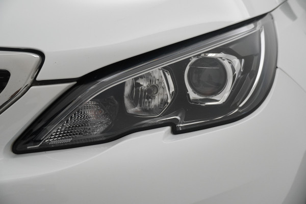 Peugeot 308 BWJ 2021 / 1.2 PT 111 PK Active Pack | VIRT COCKPIT | TREKHAAK | CLIMA | CARPLAY | NAVI | CRISE | DAB | LICHTMETAAL |