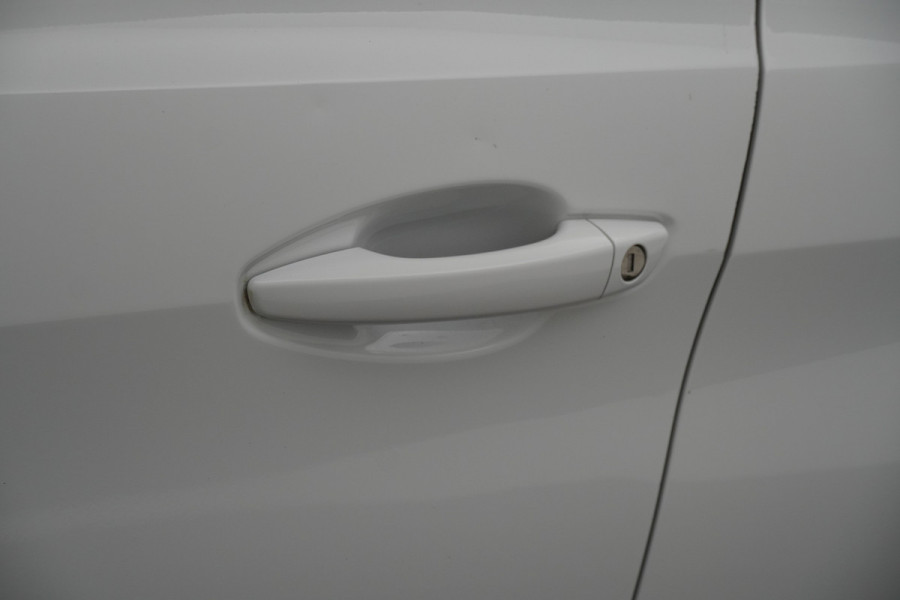 Peugeot 308 BWJ 2021 / 1.2 PT 111 PK Active Pack | VIRT COCKPIT | TREKHAAK | CLIMA | CARPLAY | NAVI | CRISE | DAB | LICHTMETAAL |