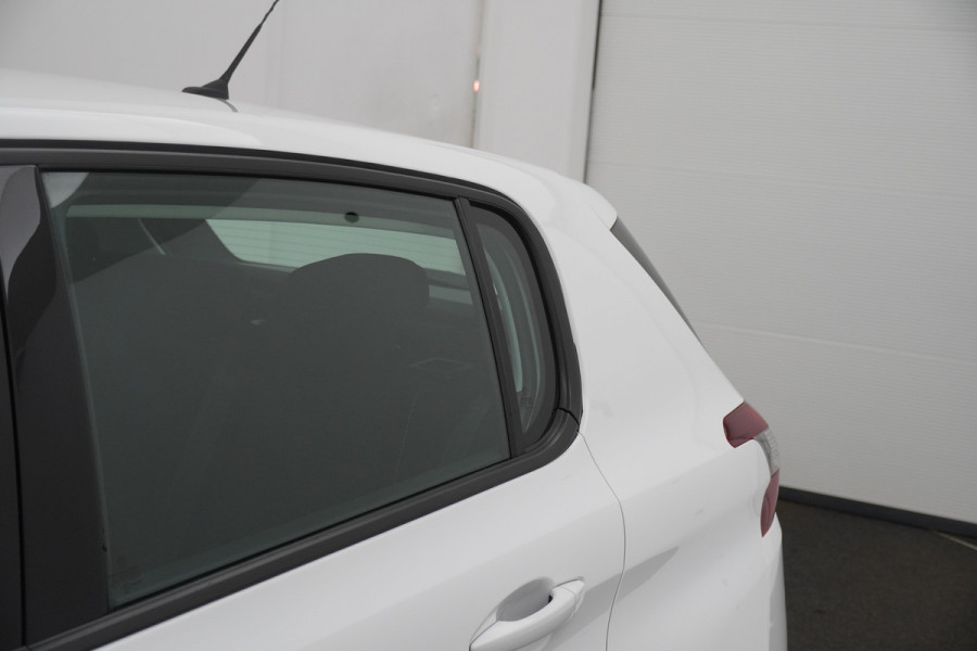 Peugeot 308 BWJ 2021 / 1.2 PT 111 PK Active Pack | VIRT COCKPIT | TREKHAAK | CLIMA | CARPLAY | NAVI | CRISE | DAB | LICHTMETAAL |