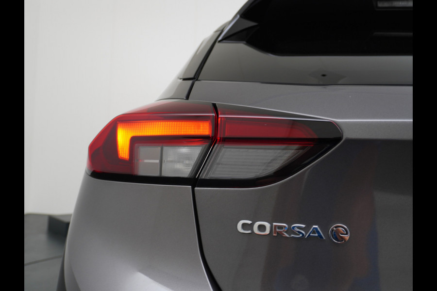 Opel CORSA-E Elegance 50kWh AUT. Navi Ecc Adap.Cruise Control 360° Camera Two-Tone Apple Carplay Android Auto Keyless DAB Led Lmv 17" Verkeersbord detectie Rijstrooksensor Winter-Pakket Parkeer-Pakket Premium-Pakket 1e Eigenaar Origineel Nederlandse Auto Nieuwprijs  €35.000,-