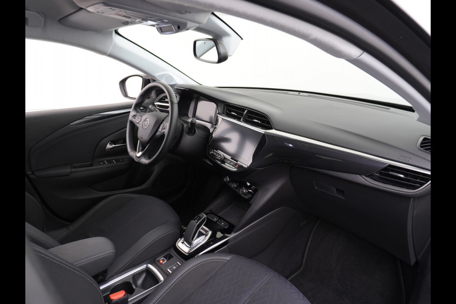 Opel CORSA-E Elegance 50kWh AUT. Navi Ecc Adap.Cruise Control 360° Camera Two-Tone Apple Carplay Android Auto Keyless DAB Led Lmv 17" Verkeersbord detectie Rijstrooksensor Winter-Pakket Parkeer-Pakket Premium-Pakket 1e Eigenaar Origineel Nederlandse Auto Nieuwprijs  €35.000,-
