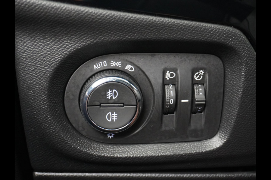 Opel CORSA-E Elegance 50kWh AUT. Navi Ecc Adap.Cruise Control 360° Camera Two-Tone Apple Carplay Android Auto Keyless DAB Led Lmv 17" Verkeersbord detectie Rijstrooksensor Winter-Pakket Parkeer-Pakket Premium-Pakket 1e Eigenaar Origineel Nederlandse Auto Nieuwprijs  €35.000,-