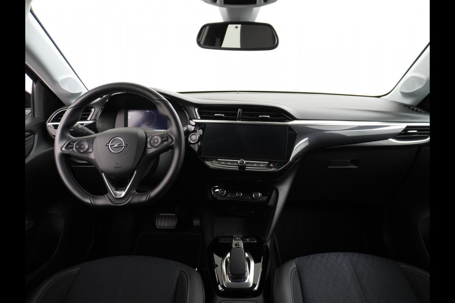 Opel CORSA-E Elegance 50kWh AUT. Navi Ecc Adap.Cruise Control 360° Camera Two-Tone Apple Carplay Android Auto Keyless DAB Led Lmv 17" Verkeersbord detectie Rijstrooksensor Winter-Pakket Parkeer-Pakket Premium-Pakket 1e Eigenaar Origineel Nederlandse Auto Nieuwprijs  €35.000,-
