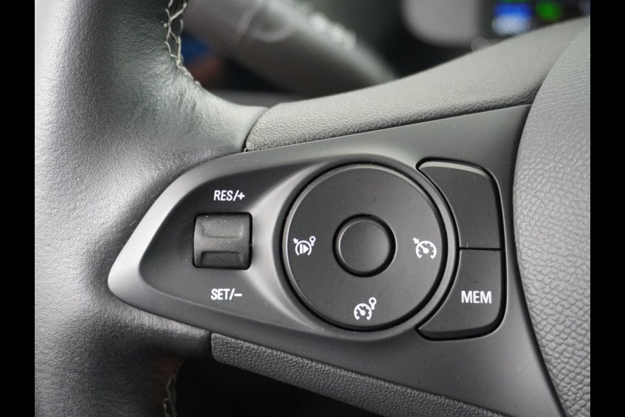 Opel CORSA-E Elegance 50kWh AUT. Navi Ecc Adap.Cruise Control 360° Camera Two-Tone Apple Carplay Android Auto Keyless DAB Led Lmv 17" Verkeersbord detectie Rijstrooksensor Winter-Pakket Parkeer-Pakket Premium-Pakket 1e Eigenaar Origineel Nederlandse Auto Nieuwprijs  €35.000,-
