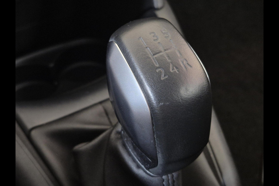 Peugeot 208 1.2 PureTech Signature Navigatie | Parkeersensoren Achter | Airco | Cruise Control | Apple Carplay/Android Auto |