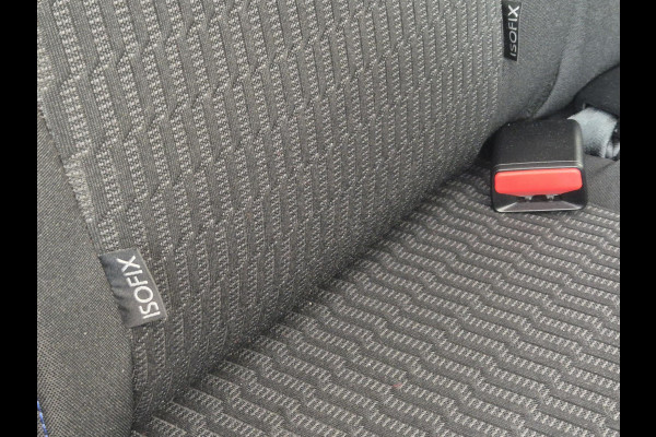 Peugeot 208 1.2 PureTech Signature Navigatie | Parkeersensoren Achter | Airco | Cruise Control | Apple Carplay/Android Auto |