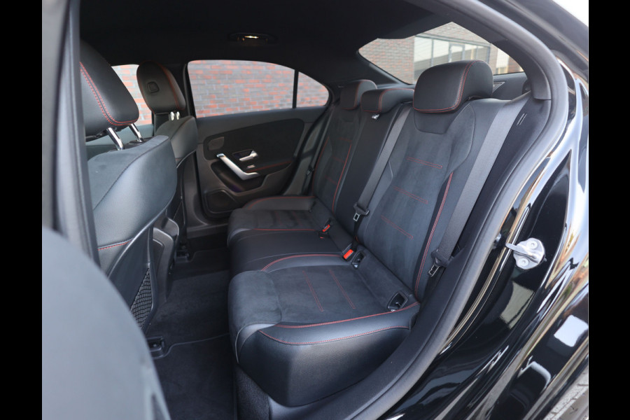Mercedes-Benz A-Klasse 250 e Premium Plus | Night Edition - A35 pakket
