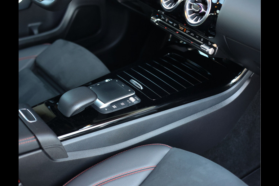 Mercedes-Benz A-Klasse 250 e Premium Plus | Night Edition - A35 pakket