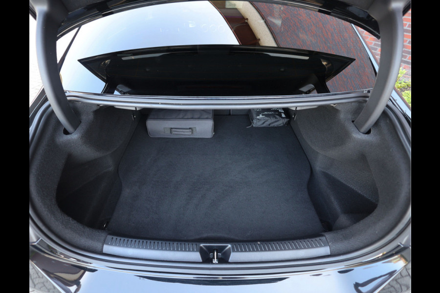 Mercedes-Benz A-Klasse 250 e Premium Plus | Night Edition - A35 pakket