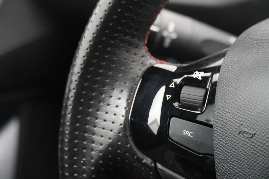 Peugeot 308 SW BWJ 2020 / 1.2 PT 131PK GT-line | PANO | CLIMA | NAVI | CAMERA A | LEDER/STOF | CRUISE | CARPLAY | PRIVACY GLASS