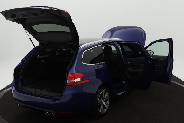 Peugeot 308 SW BWJ 2020 / 1.2 PT 131PK GT-line | PANO | CLIMA | NAVI | CAMERA A | LEDER/STOF | CRUISE | CARPLAY | PRIVACY GLASS