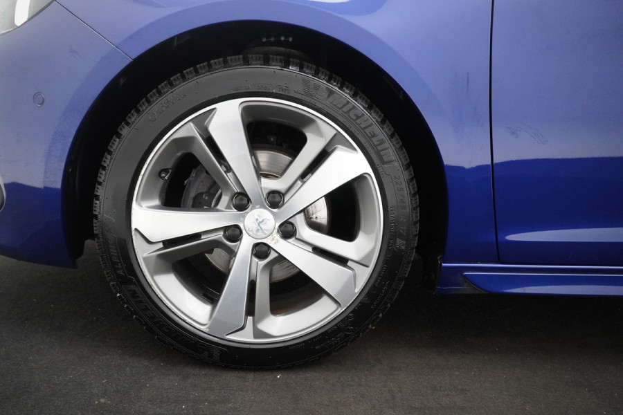 Peugeot 308 SW BWJ 2020 / 1.2 PT 131PK GT-line | PANO | CLIMA | NAVI | CAMERA A | LEDER/STOF | CRUISE | CARPLAY | PRIVACY GLASS