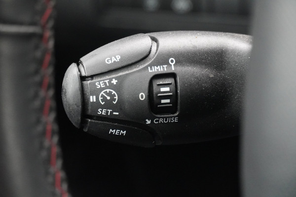 Peugeot 308 SW BWJ 2020 / 1.2 PT 131PK GT-line | PANO | CLIMA | NAVI | CAMERA A | LEDER/STOF | CRUISE | CARPLAY | PRIVACY GLASS