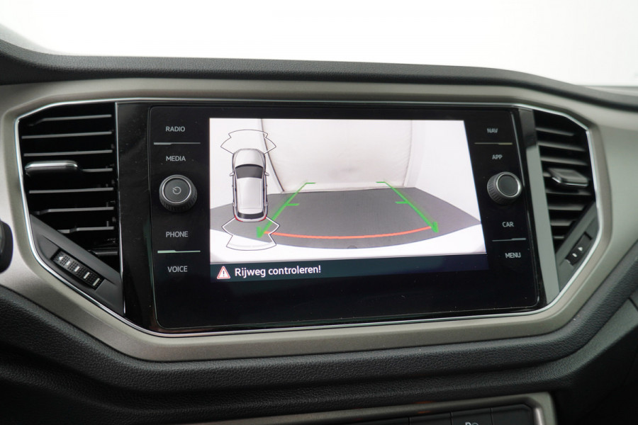Volkswagen T-Roc BWJ 2021 | 1.0TSI 111PK Style Bus NWE APK | PANO | CAMERA A | CLIMA | STOELVERW | NAVI | CARPLAY | PRIVACY GLASS |