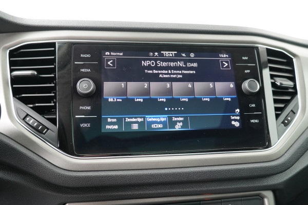 Volkswagen T-Roc BWJ 2021 | 1.0TSI 111PK Style Bus NWE APK | PANO | CAMERA A | CLIMA | STOELVERW | NAVI | CARPLAY | PRIVACY GLASS |