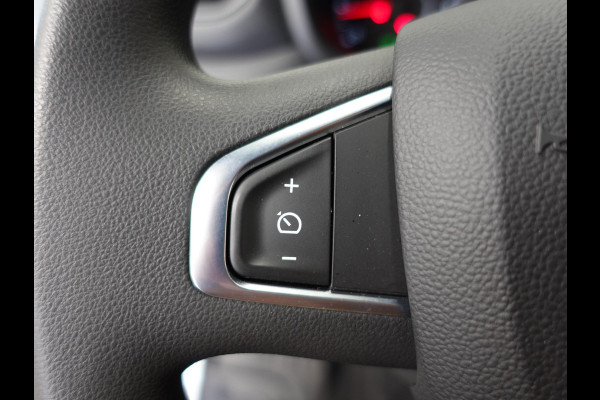 Renault Master T35 2.3 dCi 145PK Energy Bakwagen Meubelbak Laadklep Zijdeur Airco Cruise control Navigatie