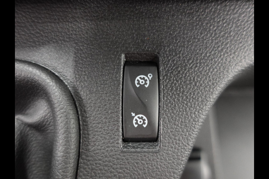 Renault Master T35 2.3 dCi 145PK Energy Bakwagen Meubelbak Laadklep Zijdeur Airco Cruise control Navigatie