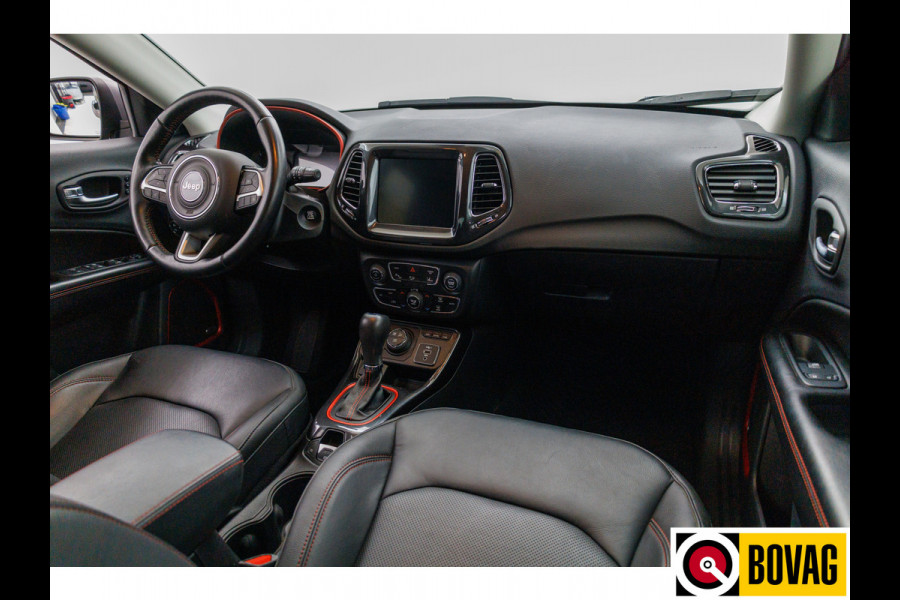 Jeep Compass 4xe 240 240 PK Plug-in Hybrid Electric Trailhawk | Alpine sound | Memory stoel | Stoel- en stuurverwarming, trekhaak afn.