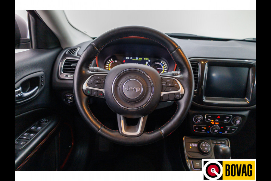 Jeep Compass 4xe 240 240 PK Plug-in Hybrid Electric Trailhawk | Alpine sound | Memory stoel | Stoel- en stuurverwarming, trekhaak afn.