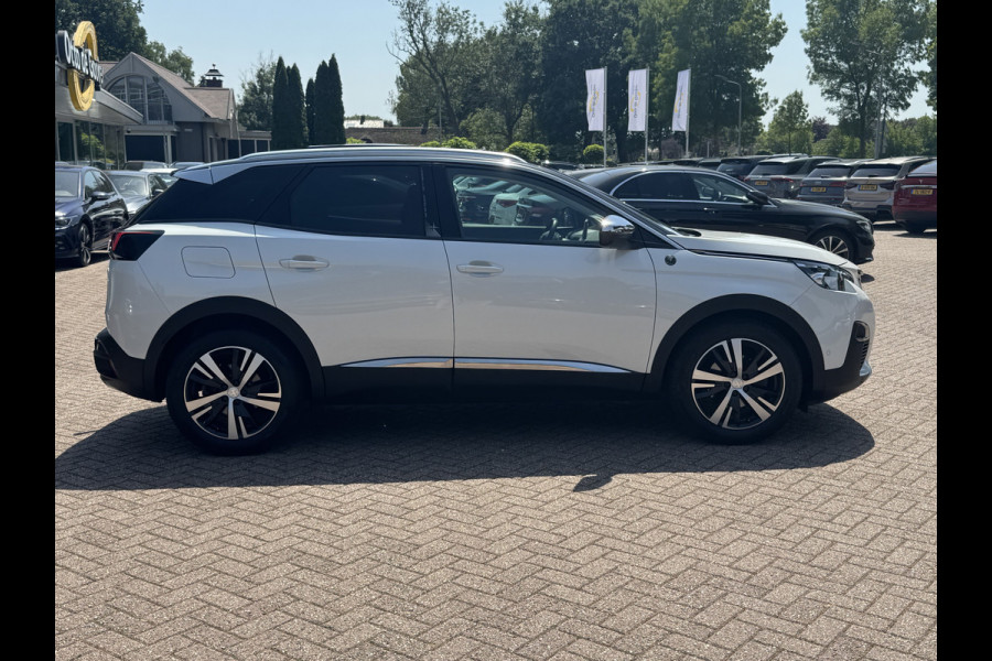 Peugeot 3008 1.2 PureTech GT-Line / Trekhaak / Panoramadak / Camera / 18'' / Half leder / Navigatie / Stoelverwarming / DAB / Dodehoek / Apple Carplay / Stoelverwarming / Cruise Control