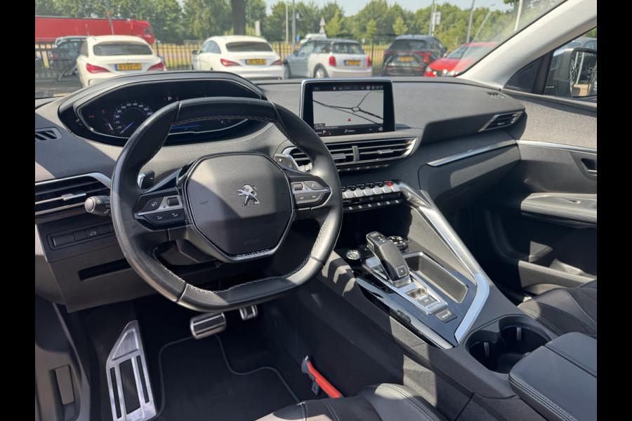 Peugeot 3008 1.2 PureTech GT-Line / Trekhaak / Panoramadak / Camera / 18'' / Half leder / Navigatie / Stoelverwarming / DAB / Dodehoek / Apple Carplay / Stoelverwarming / Cruise Control