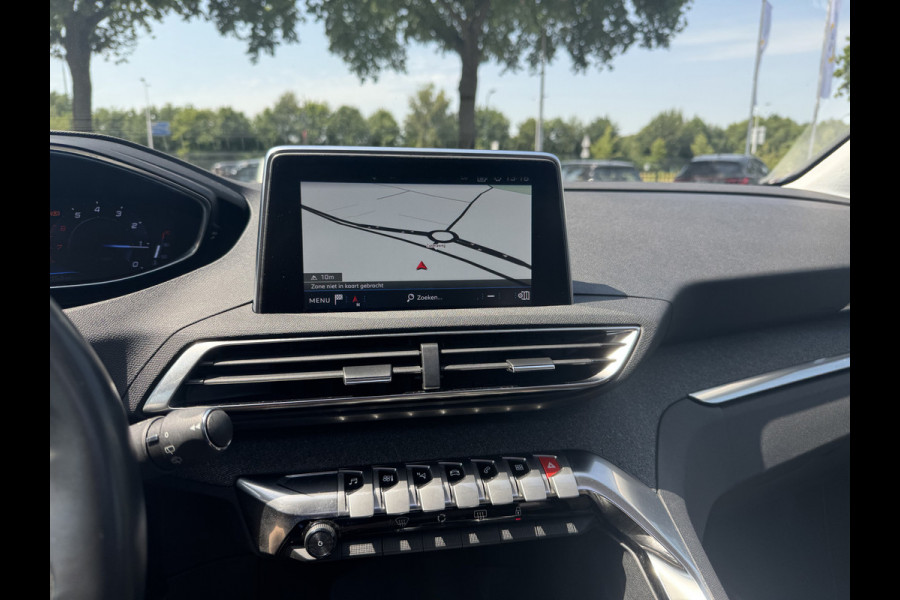 Peugeot 3008 1.2 PureTech GT-Line / Trekhaak / Panoramadak / Camera / 18'' / Half leder / Navigatie / Stoelverwarming / DAB / Dodehoek / Apple Carplay / Stoelverwarming / Cruise Control