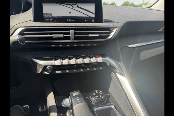Peugeot 3008 1.2 PureTech GT-Line / Trekhaak / Panoramadak / Camera / 18'' / Half leder / Navigatie / Stoelverwarming / DAB / Dodehoek / Apple Carplay / Stoelverwarming / Cruise Control